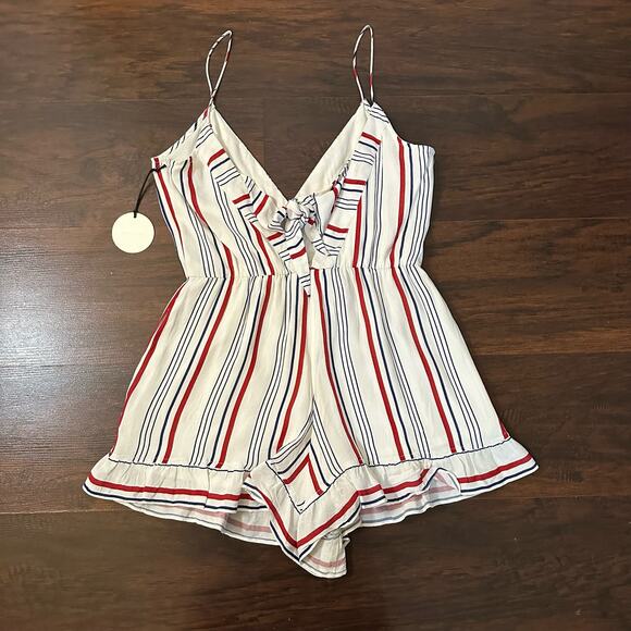 Tularosa Amelia red, white & blue striped sleeveless romper size M NWT - Picture 4 of 14